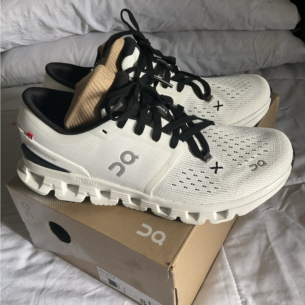 Cloud X 4 Running Shoes White and Black Athletic with Cloud Cushioning